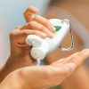The Trends Carabineer Sunscreen is a 50ml SPF30 sunscreen with a moisturiser.  Supplied with a clip.  Great printed carabiner sunscreen promo products.