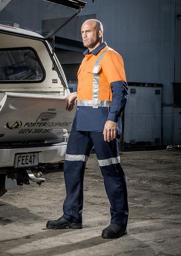 The Syzmik Mens Taped Utility Pant is a midweight cotton drill pant.  Retroreflective tape.  Navy or Black.  Great workwear from Syzmik.