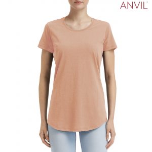 The Anvil Womens Black Tee is a 183gm unisex cotton tee.  Available in 10 colours and in sizes XS - 2XL.  Can be branded.  Great option for branded tees.