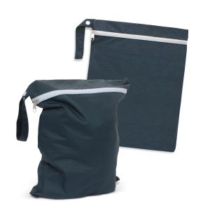 The Trends Collection Brighton Wet Bag is a great way to store wet or dirty items.  Machine washable.  Great for swimming, daycares and more.  In Navy.