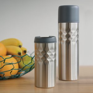 112173 Trends Mosa Vacuum Flask - Promotrenz The Trends Mosa Vacuum Flask is a 500ml double wall, vacuum insulted stainless steel flask. Patterned outer wall. Great branded vacuum flasks.
