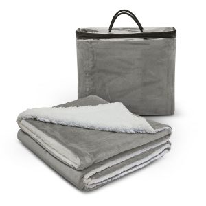 The Trends Collection Oslo Luxury Blanket is a luxurious soft fleecy blanket. Grey, Navy or Black. Great embroidered blankets for indoor or outdoor use.