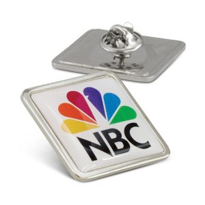 110911 Trends Collection Altura Lapel Pin - Square Large - Promotrenz The Trends Collection Altura Lapel Pin Square is a large square lapel bin badge. Full colour branding. Badge in Silver. Great branded custom printed badges.