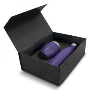The Trends Collection Mirage Vacuum Gift Set includes the Mirage Powder Coated Vacuum Bottle & Verona Vacuum Cup. 12 colours, Great corporate gift sets.