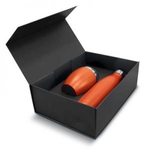 The Trends Collection Mirage Vacuum Gift Set includes the Mirage Powder Coated Vacuum Bottle & Verona Vacuum Cup. 12 colours, Great corporate gift sets.