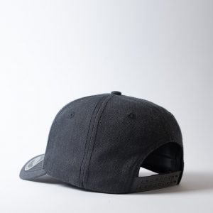 The UFLEX 5 Panel Curved Peak Snapback is a 98% Cotton, 5 panel snap back cap.  5 colours.  OSFA.  Great branded 5 panel snapback caps. 