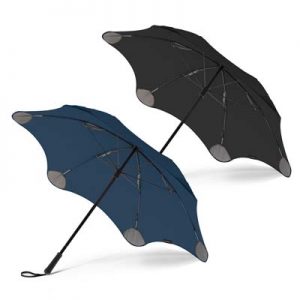 The BLUNT Coupe Umbrella is a lightweight, full length umbrella. 6 rib, 58cm. High end. 2 colours. Great branded corporate umbrellas.