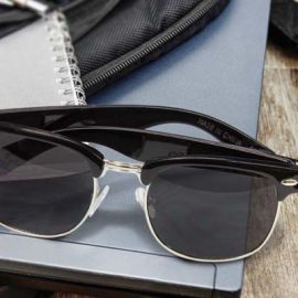The TRENDS Maverick Sunglasses are design inspired sunglasses with impact resistant metal and polycarbonate frames.  Black. 