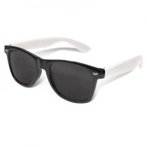112014 TRENDS Malibu Premium Sunglasses The TRENDS Malibu Premium Sunglasses are retail quality fashion glasses with impact resistant polycarbonate frame. White arms, coloured frames.