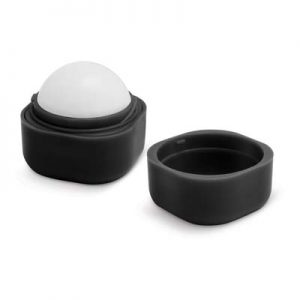 The TRENDS Prima Lip Balm Ball is a trendy lip balm ball in smart square case. 8 colours. Pleasant fragrance. Ingredients label.