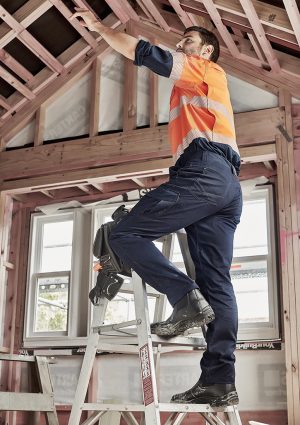 The Syzmik Mens Summer Cargo Pant (Stout) is a 100% cotton, light weight pant with multiple pockets. Available in 2 colours. Sizes 87S - 132S.
