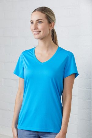 The Unlimited Edition Light Womens Tee is a 100% polyester, quick-dry t-shirt. Available in 6 colours. Sizes 8 - 20.