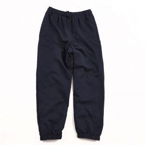 The Unlimited Edition Latitude Kids Track Pants are showerproof track pants with pockets with side zips. Available in 2 colours. Sizes 4 - 12.