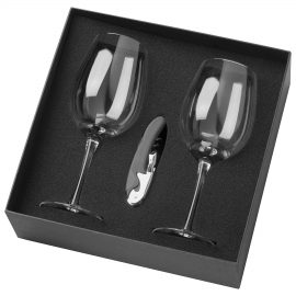 The Catalogue Stemmed Wine Glass Set has 2 wine glasses and a waiters friend. Gift box included. Perfect for a gift or travelling set.