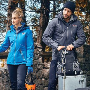 mantis-insulated-softshell-jacket The Catalogue Mens Mantis Insulated Softshell Jacket is a waterproof jacket, engineered for cold and wet weather. 2 colours. Sizes S - 5XL.