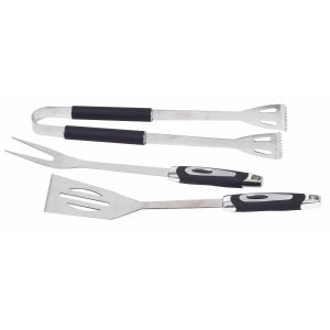 The Catalogue BBQ Grill Tool Set is a 3-piece, stainless steel BBQ set. Includes a polyester carry bag. Available in Black.