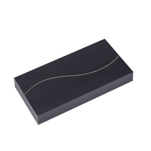 The Catalogue Bordeaux Cheese Knife 3 pcs Set stainless steel/wood set in a black gift box. Includes 3 knives.