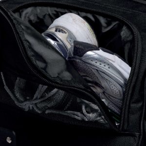 The Catalogue Bus Travel Bag is a heavy duty, polyester bag with skate style wheels. Multiple compartments. Available in Black.