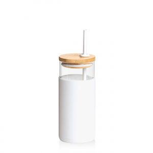 The Catalogue Envy Glass Bottle is a borosilicate glass bottle with a bamboo lid. BPA Free. Available in 2 colours.
