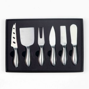 The Catalogue Formaggio Cheese Knife 6 pcs Set is a stainless steel, cheese knife set. Includes a fork and multiple knives.