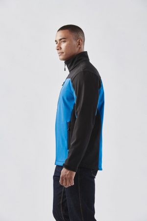 The Stormtech Mens Cascades Softshell is a heavy weight, water resistant jacket. Zippered hand warmers and pockets. Available in 5 colours.