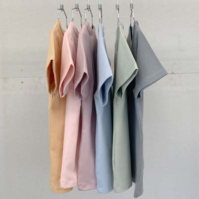 The Baby Blanks Kids Tee is ideal for printing and embroidering on. Size 0 - 5. 7 colours. Great quality, printable baby clothes. For bigger sizes click here