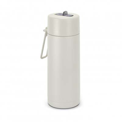 Description Stay hydrated on the go with the double wall stainless steel TRENDS Aura 600ml Vacuum Bottle. Lightweight and durable it features a flip-valve sipper that conveniently folds into the lid, and a practical silicone carry-loop strap. The unique stainless steel inner straw is functional with the added benefit of reducing the use of plastic components. With a matte powder coated finish and a stunning range of vibrant colours, the Aura bottle is designed to easily fit into backpacks and most car cup holders - your perfect companion for work, home, or the gym.