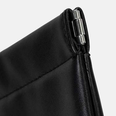 The TRENDS Blakely Tech & Accessory pouch is designed for storing tech accessories, cosmetics, jewellery & more. Black. Print or debossed branding.