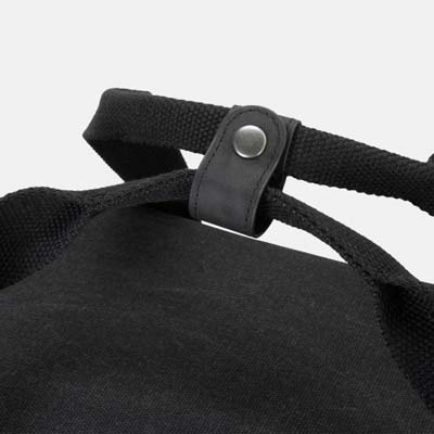 The Archer Copenhagen Canvas Cooler Bag is a 450gsm washed canvas cooler bag. 14 litre main compartment. Charcoal. Multiple branding options available.