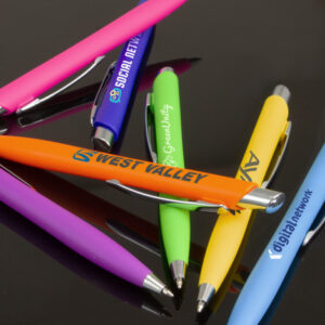 116375 Trends Javalin Pen The TRENDS Javalin Pen is a retractable plastic ballpoint pen. 26 colours. Branding available with your logo. Great custom pens from TRENDS.