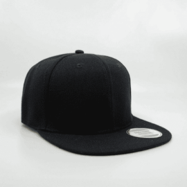 The Headwear24 Original Snapback Flat Peak Cap is a 100% Acrylic, OSFA cap.  5 colours.  6 panel.  Great branded snapback, flat peak caps. 