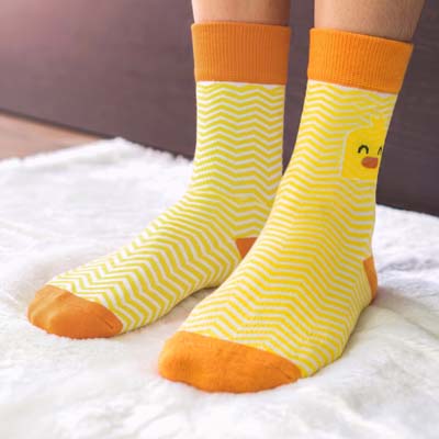 The TRENDS Pixel Knitted Business Socks are a set of 2 pairs of sock made from 80% cotton.  Practical giveaway for all occasions.  Up to 6 colours can be used. 