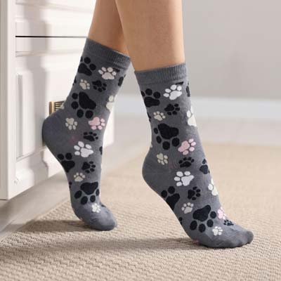 The TRENDS Jolly Knitted Kids Socks are made from 80% cotton.  Comfortable, everyday fit.  Practical giveaway product.  2 sizes.  
