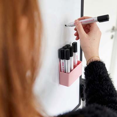 The STAEDTLER Lumocolor Whiteboard Marker has a versatile chisel tip - allows broad or fine lines.  Works on whiteboards, glass and porcelain.  