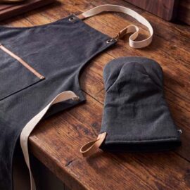 The Keepsake Canvas Apron & Oven Mitt Set are made from a washed black cotton canvas. 300gsm. Multiple branding options available.